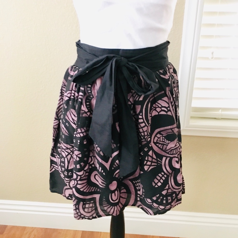Mauve mini skirt